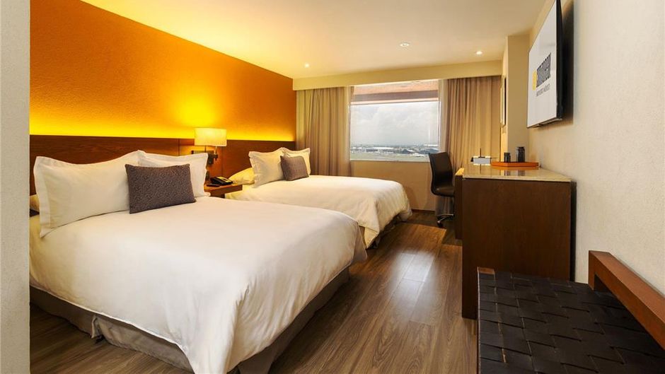 Camino Real Mexico Aeropuerto Room