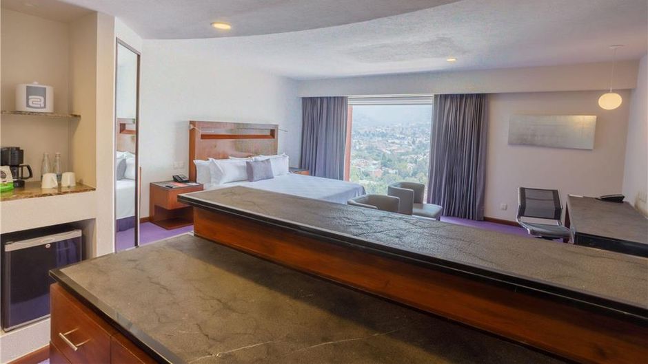 Camino Real Pedregal Suite