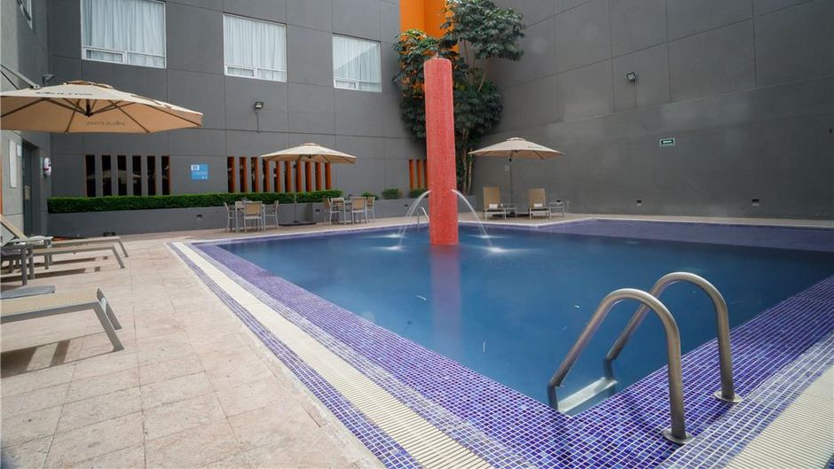 Real Inn Torreon Pool