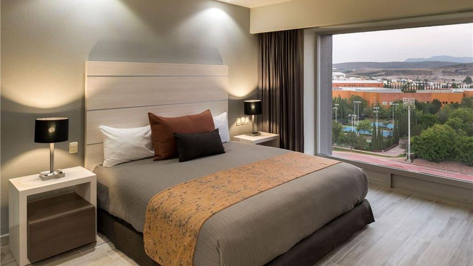 Real Inn San Luis Potosi Suite