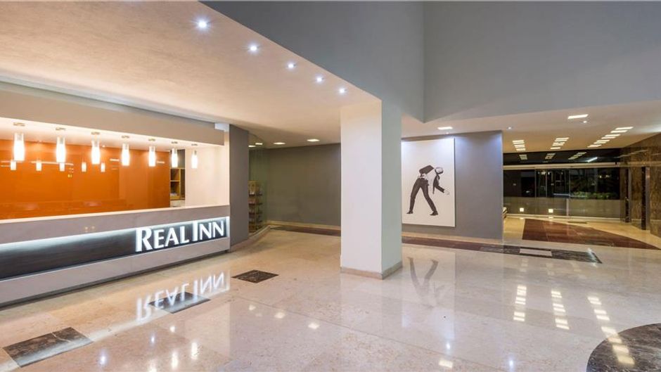 Real Inn San Luis Potosi Lobby