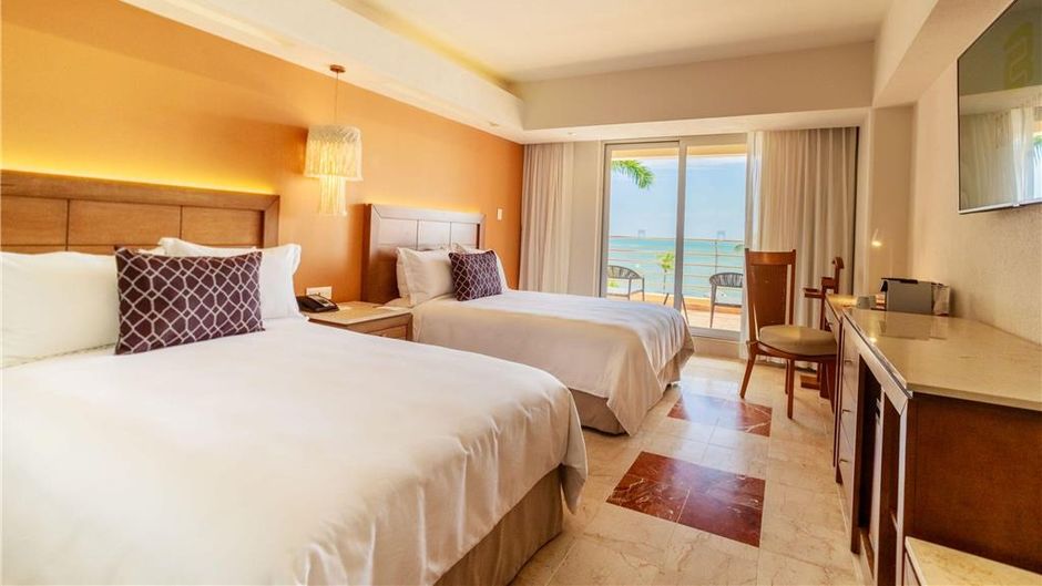 Camino Real Veracruz Room