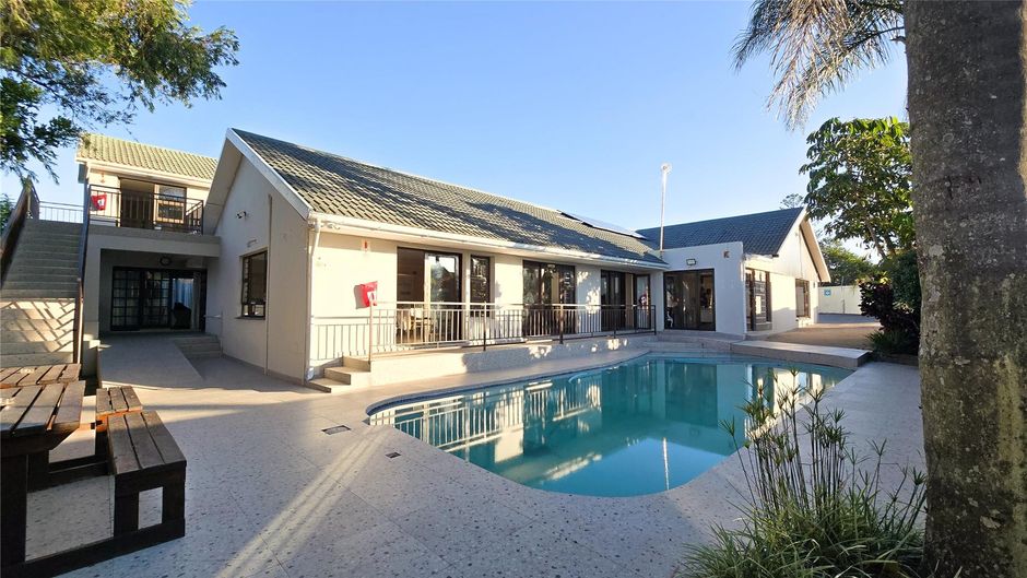 Sunset Accommodations East London Pool