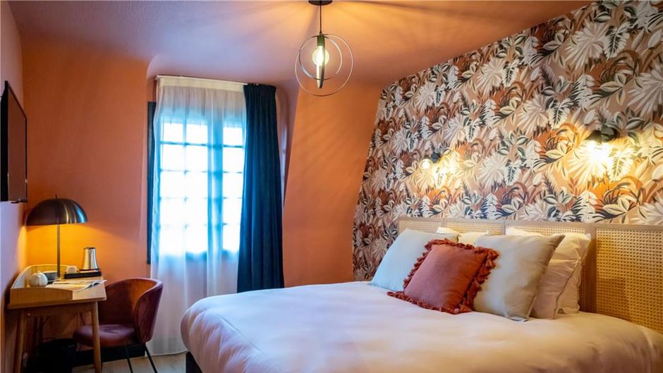 Brit Hotel La Croix Blanche Room