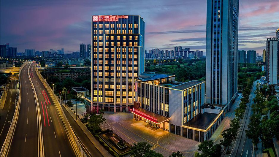 Hilton Garden Inn Chengdu East Railway Exterior