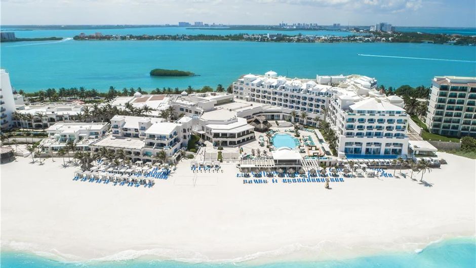 Sunscape Cancun Resort & Spa Exterior