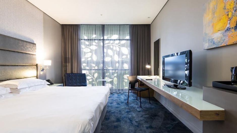 aha Gateway Hotel Room