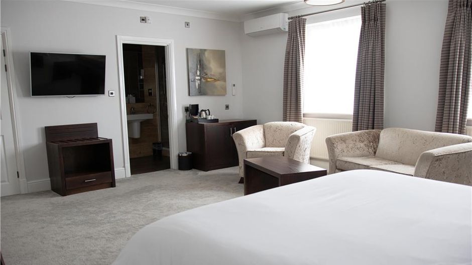 The Lion Hotel Suite