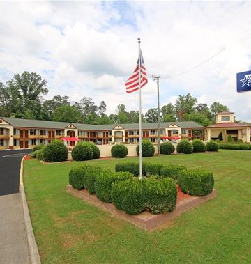 Americas Best Value Inn Pilot Mountain