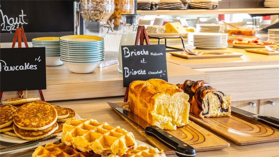 Ibis Styles Barjouville Restaurant