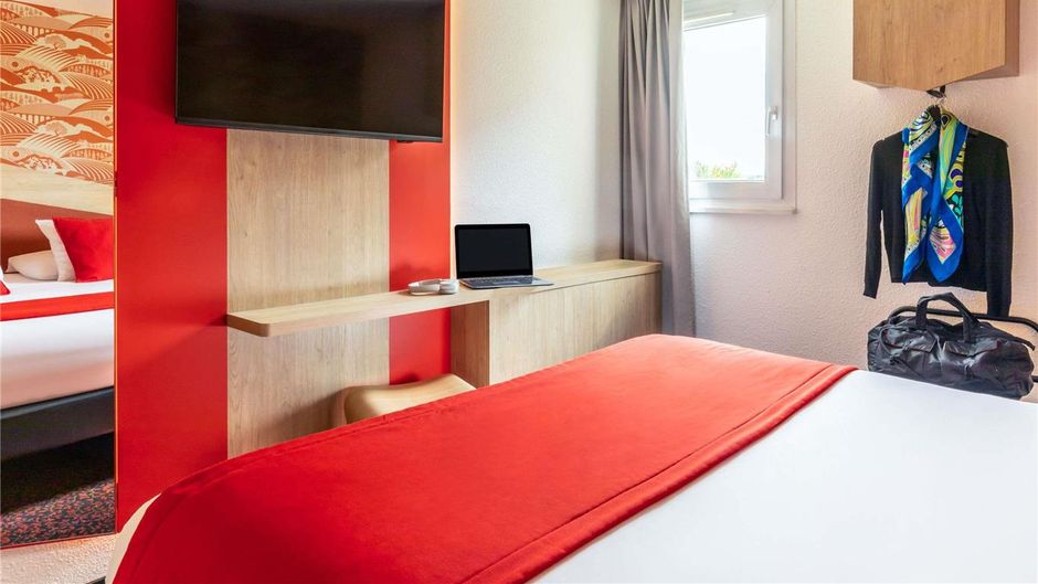 Ibis Styles Barjouville Room