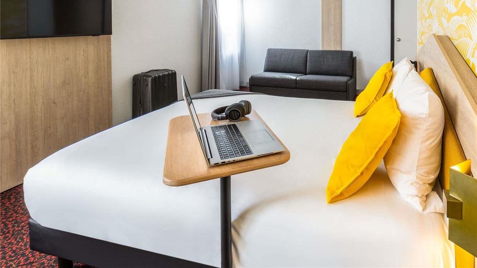 Ibis Styles Barjouville Room