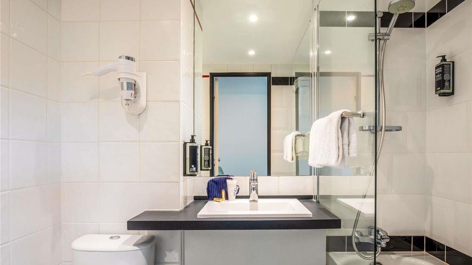 Ibis Styles Barjouville Room