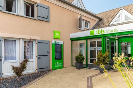 Ibis Styles Barjouville