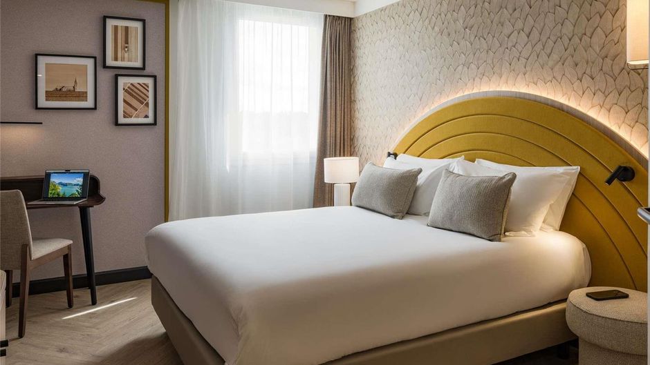 Mercure Chartres Est Room