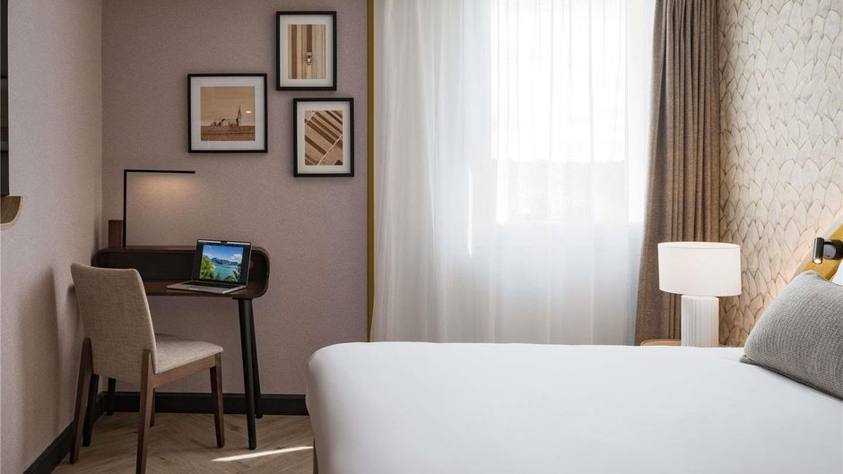 Mercure Chartres Est Room