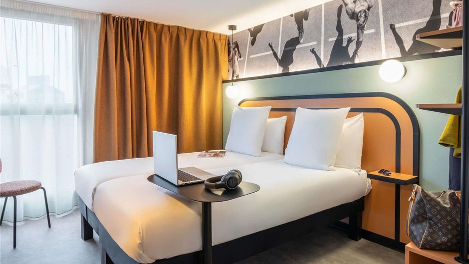 Ibis Styles Colombes Paris Room