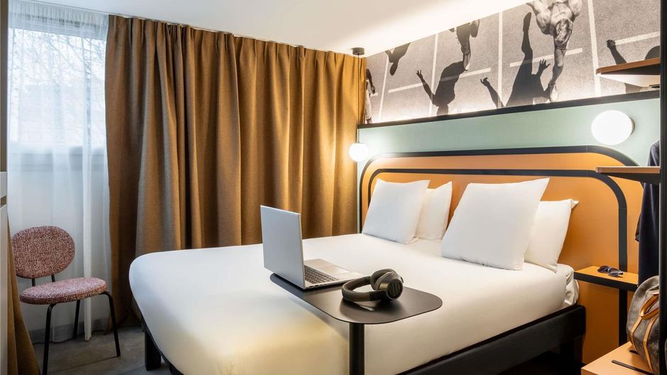 Ibis Styles Colombes Paris Room