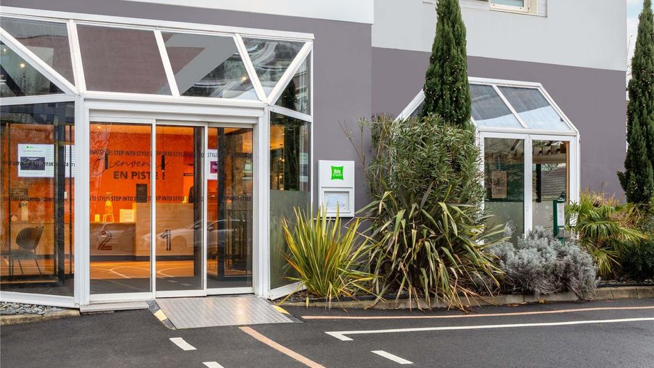 Ibis Styles Colombes Paris Exterior
