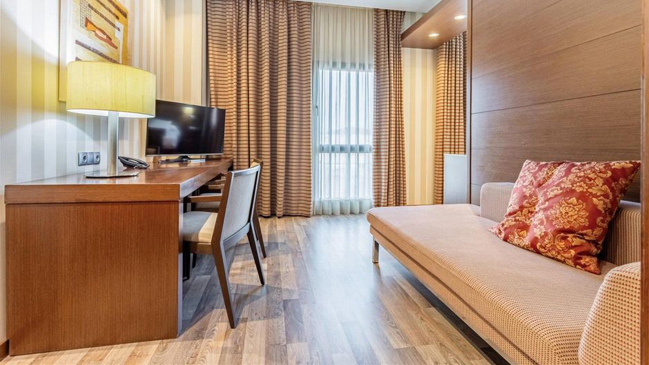 Hotel Las Artes Room