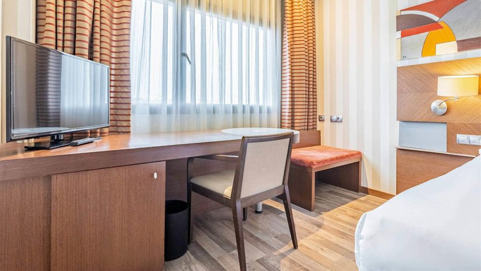 Hotel Las Artes Room