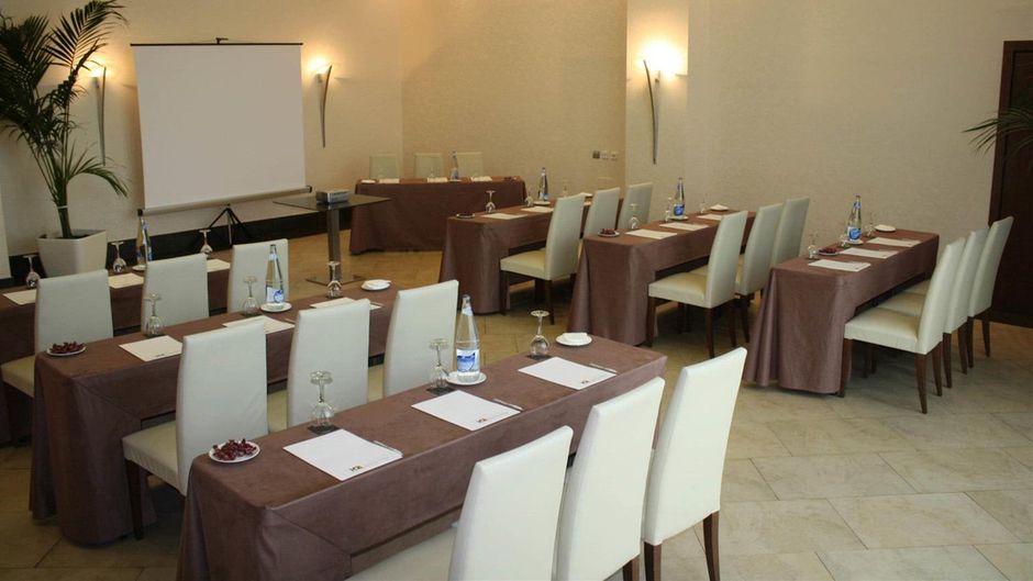 Hotel Las Artes Meeting