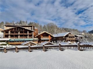 Les Bas Rupts Et Chalet Fleuri