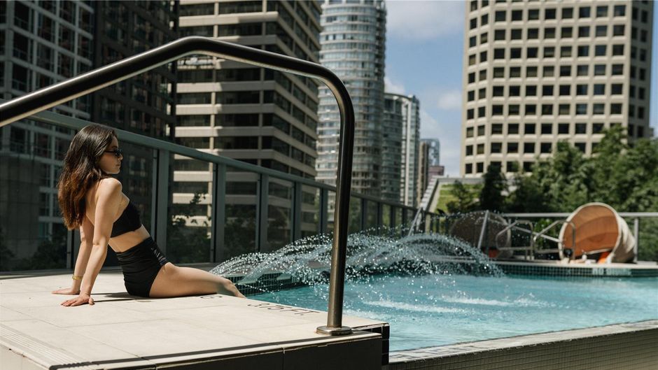 Hyatt Vancouver Downtown Alberni Pool