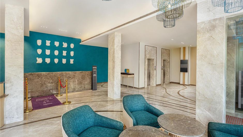 Hotel Gwalior Regency Lobby