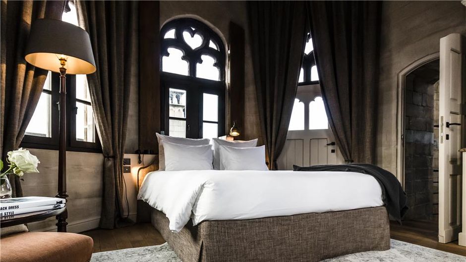1898 The Post Hotel Suite