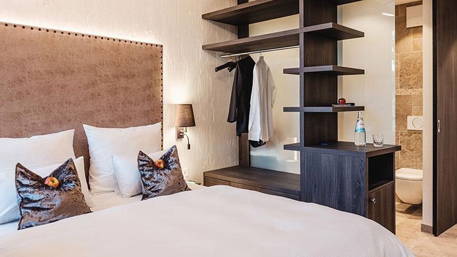 Eriks Hotel Room