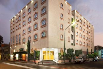 Hotel Faja De Oro