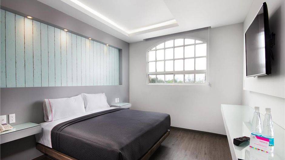 Hotel Faja De Oro Room