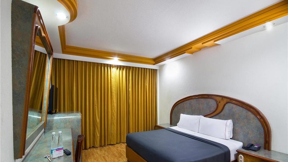 Hotel Faja De Oro Room