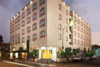 Hotel Faja De Oro