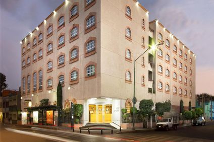 Hotel Faja De Oro