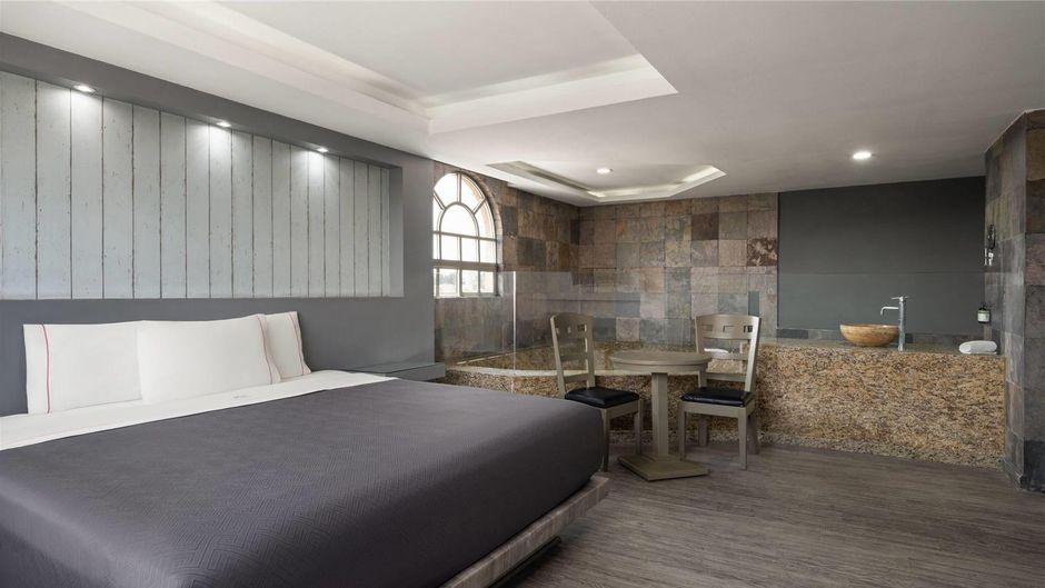 Hotel Faja De Oro Suite