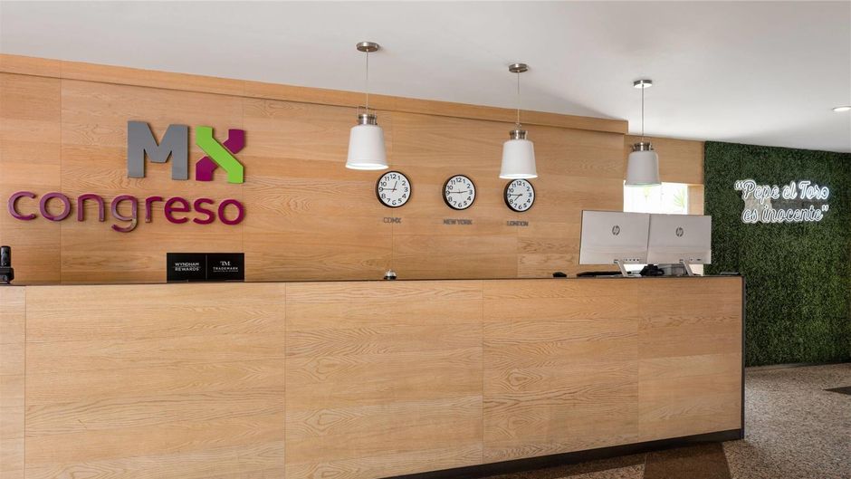 Hotel Faja De Oro Lobby