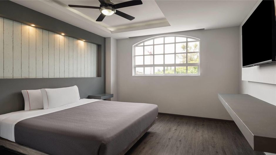 Hotel Faja De Oro Room