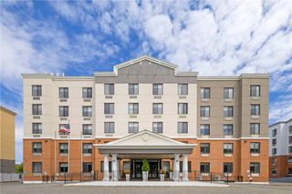 Country Inn & Suites by Radisson, Staten
