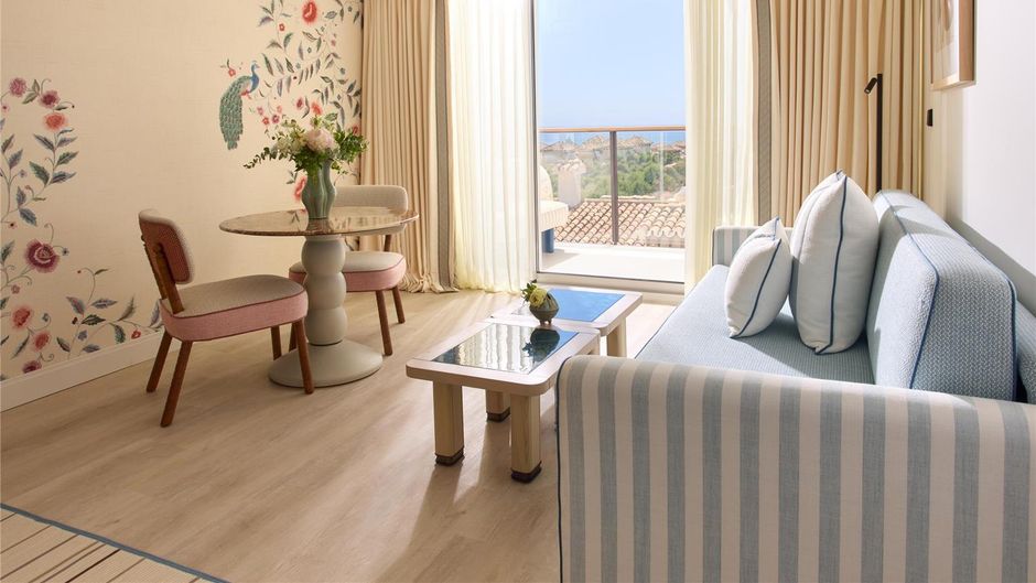 Don Carlos Marbella Room