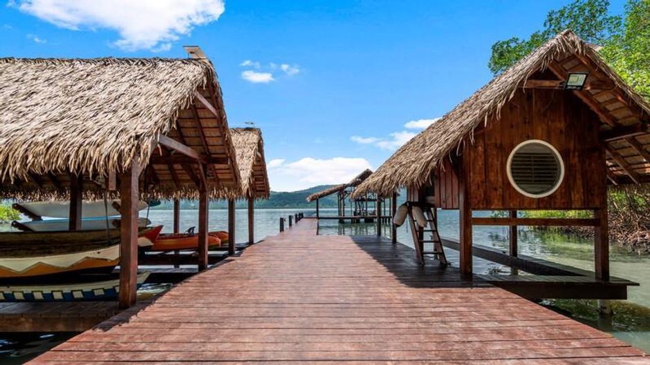 Popa Paradise Beach Resort Exterior