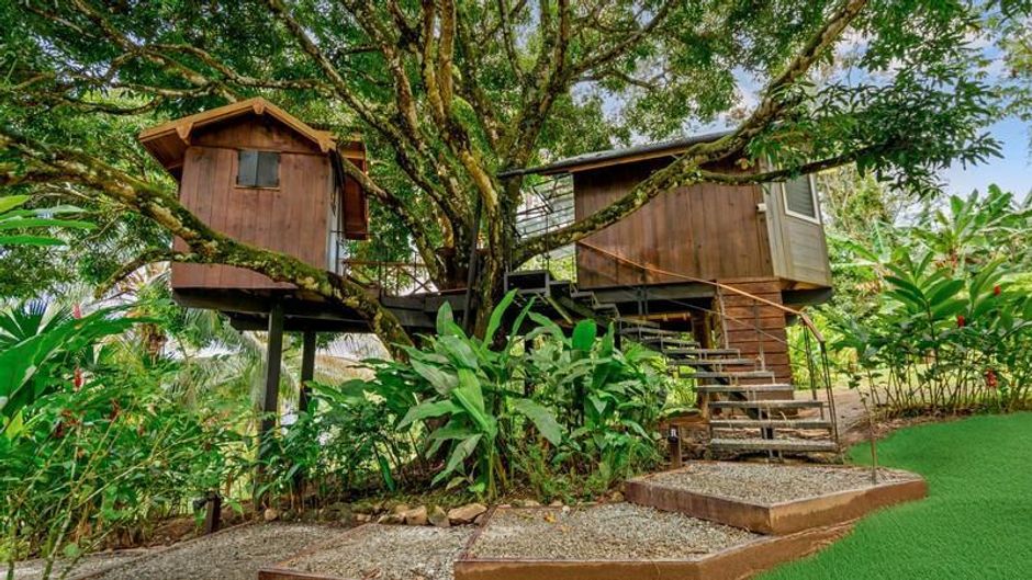 Popa Paradise Beach Resort Exterior
