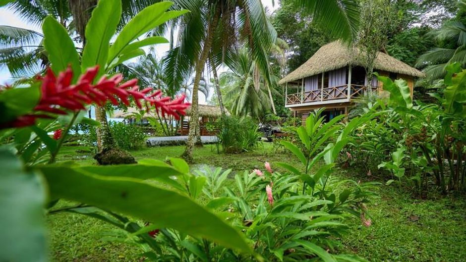 Popa Paradise Beach Resort Exterior
