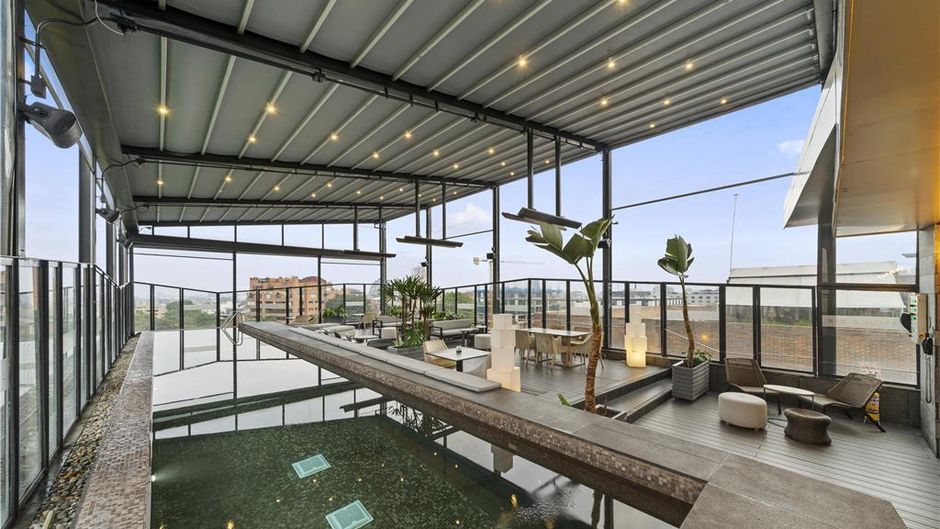 B.O.G. Hotel Pool