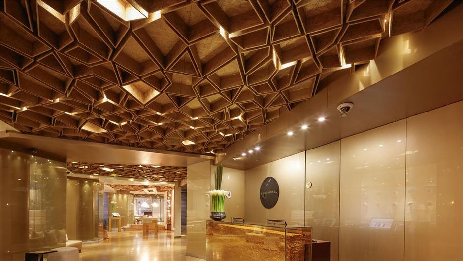 B.O.G. Hotel Lobby