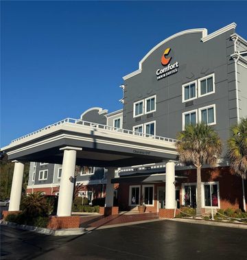 Comfort Inn & Suites North Charleston