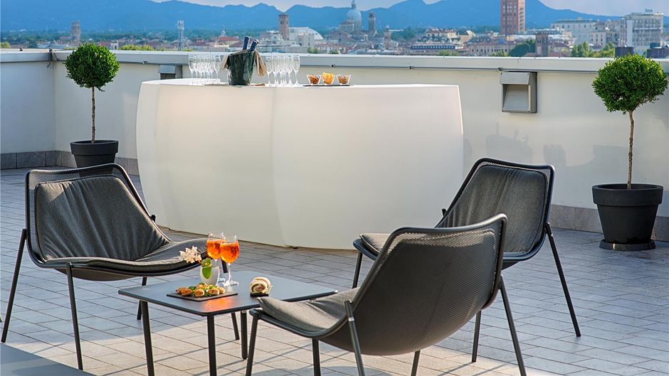 Savhotel Mantegna Exterior