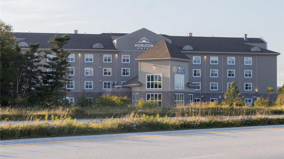 Deer Lake Horizon Hotel, BW Signature Exterior