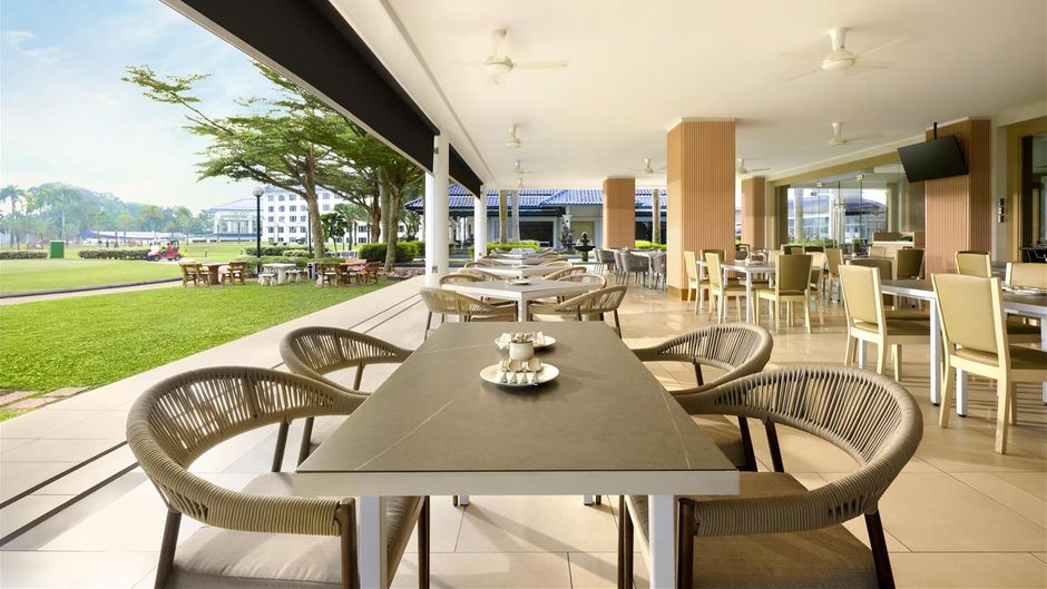 Glenmarie Hotel and Golf Resort Restaurant